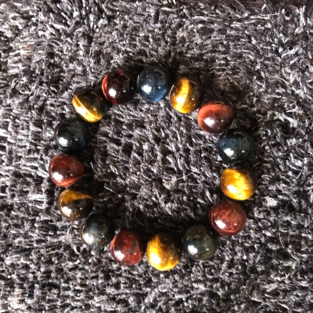 Tigers eye beaded bracelet Stretch New custom made Unisex powerful